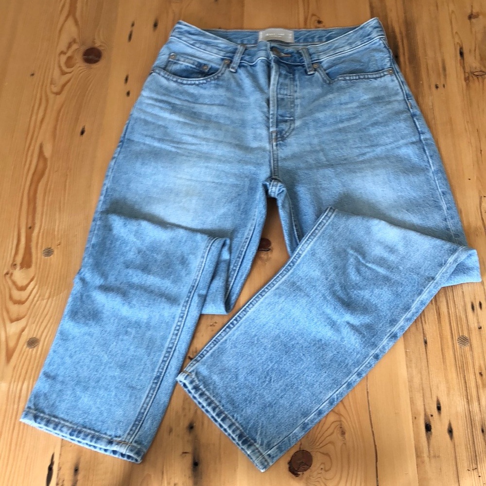 Everlane ‘90s Cheeky Straight Jean